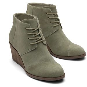 Toms Hyde Vetiver Grey Suede Wedge Booties